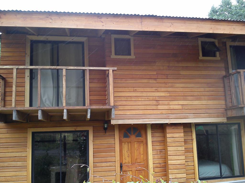 Hostal Los Alamos Neltume Luaran gambar